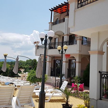 סוזופול Brilliant Aparthotel מראה חיצוני תמונה