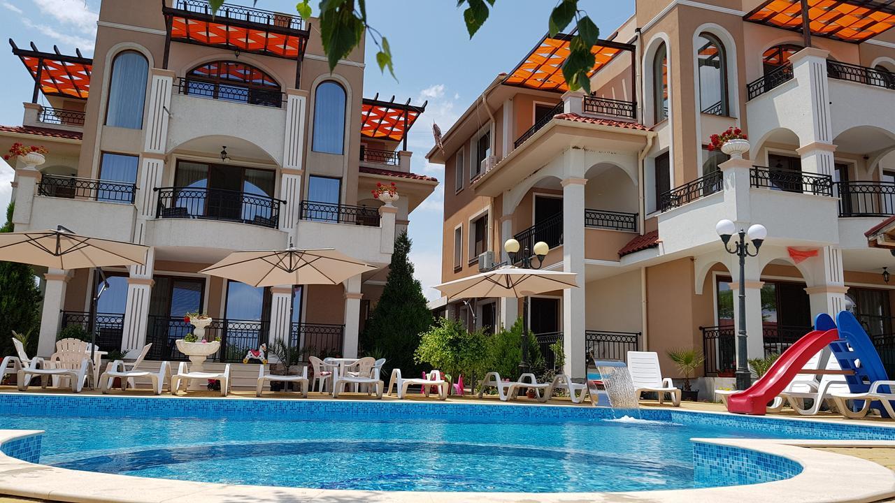 סוזופול Brilliant Aparthotel מראה חיצוני תמונה