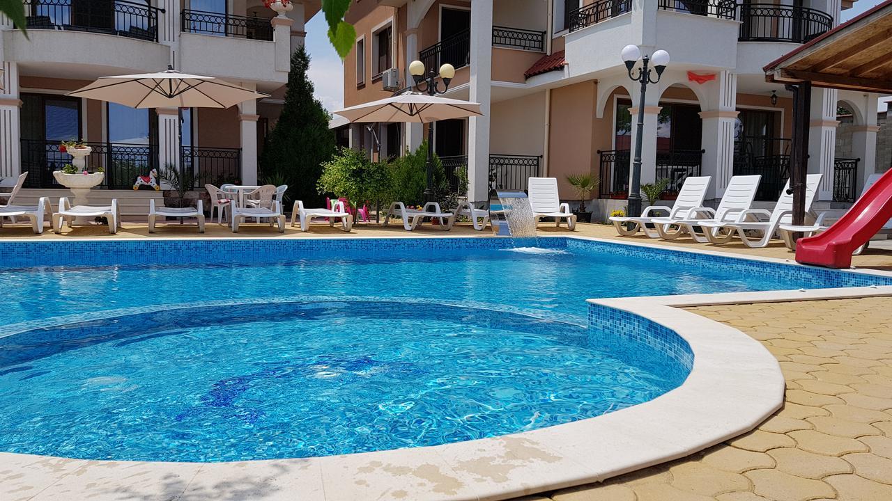סוזופול Brilliant Aparthotel מראה חיצוני תמונה