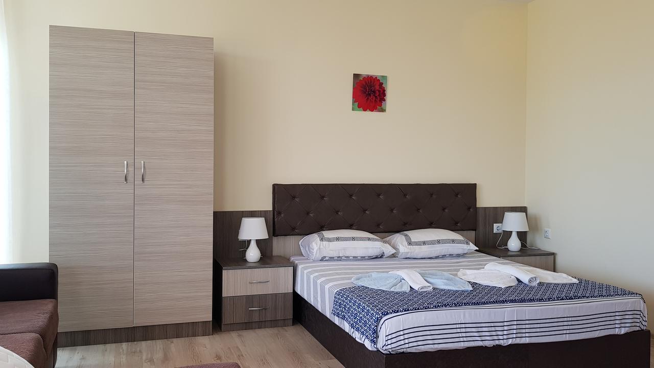 סוזופול Brilliant Aparthotel מראה חיצוני תמונה
